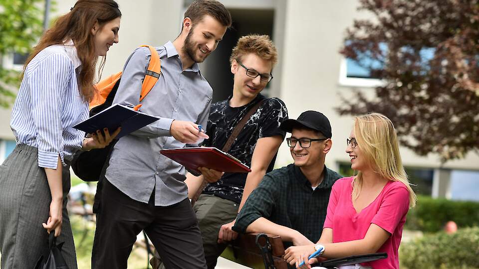 Университет WSB во Вроцлаве