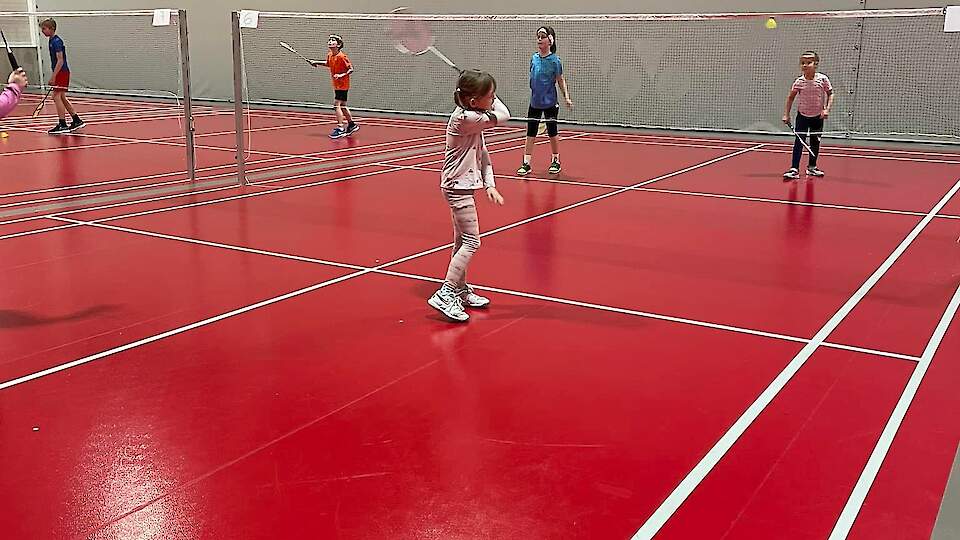 Выруский клуб бадминтона Школа бадминтона